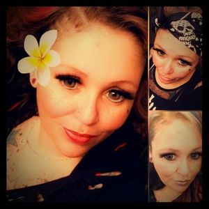 Meet your Posher, Holly